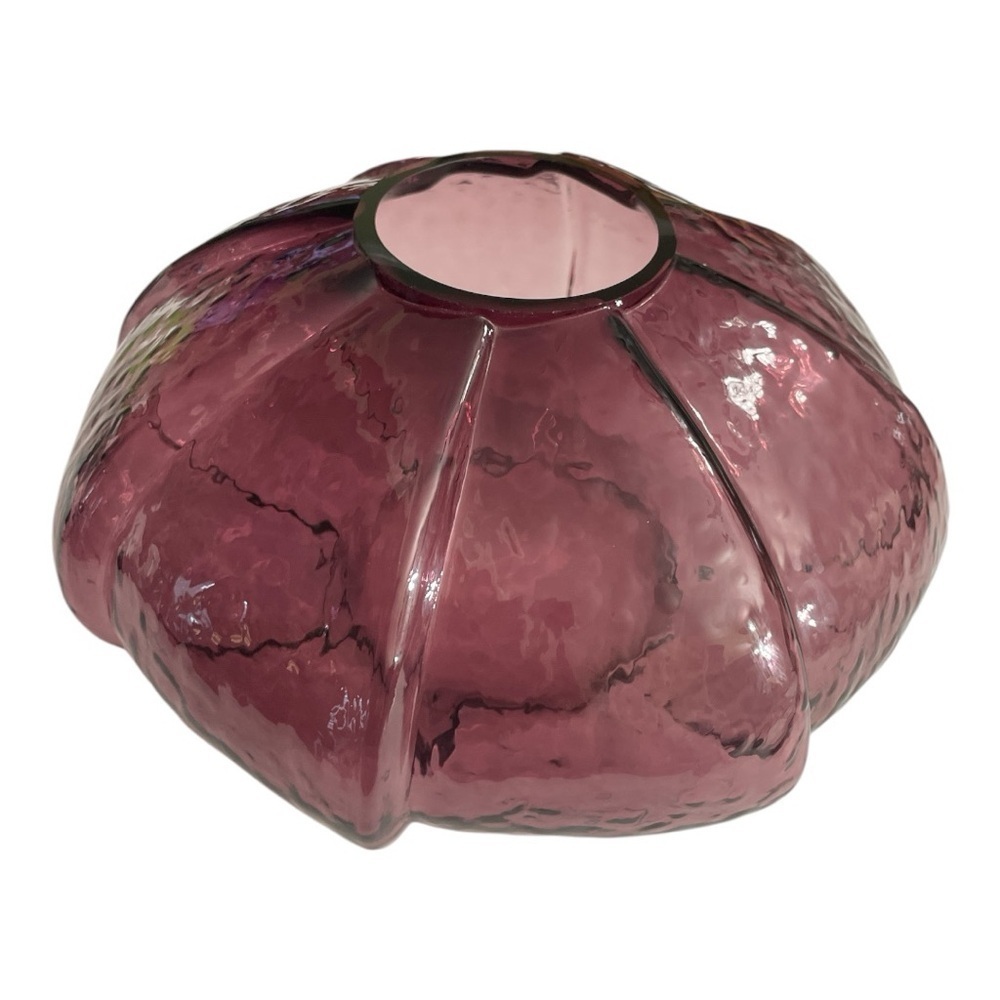 Large Elegant Purple round Ribbed Glass Vase. 6” Tall and 25” all way around. - Picture 3 of 10